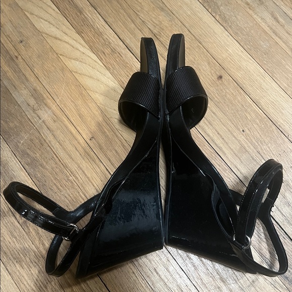 Vintage Prada Heels - Picture 4 of 8